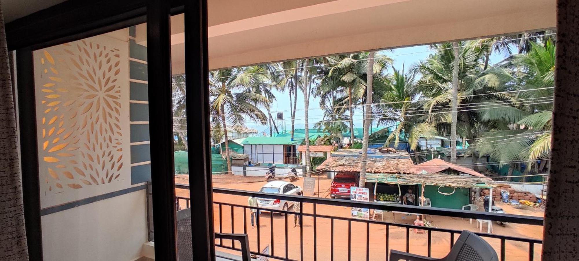 Hotel Darsy Residency à Agonda Extérieur photo