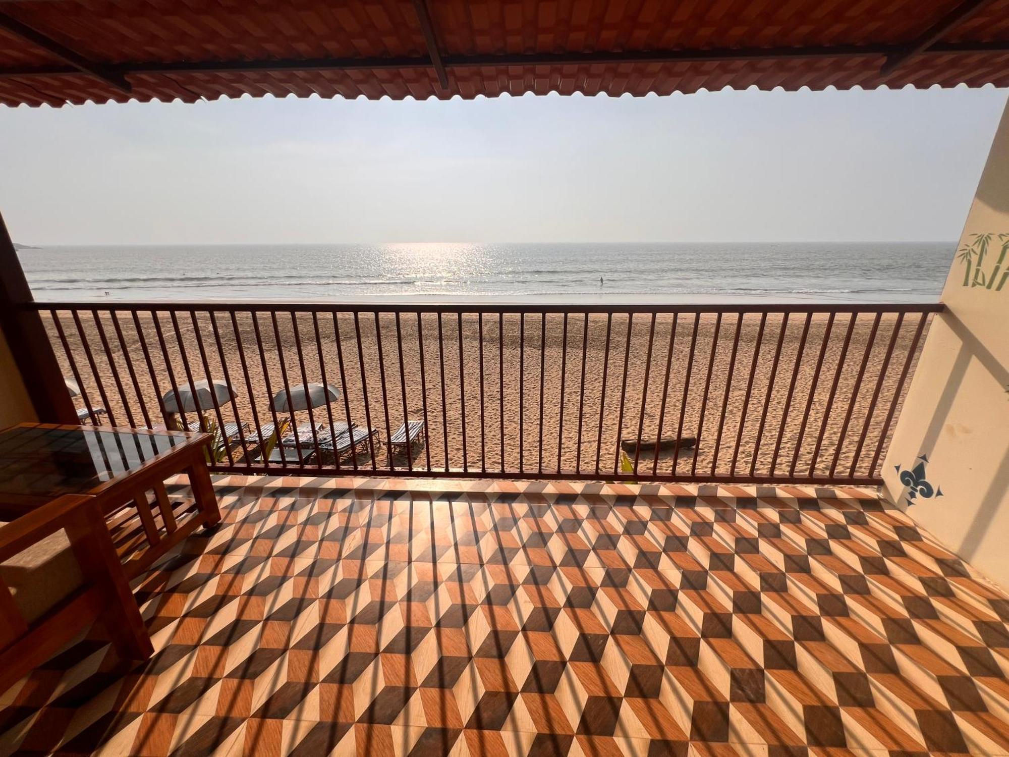 Hotel Darsy Residency à Agonda Extérieur photo
