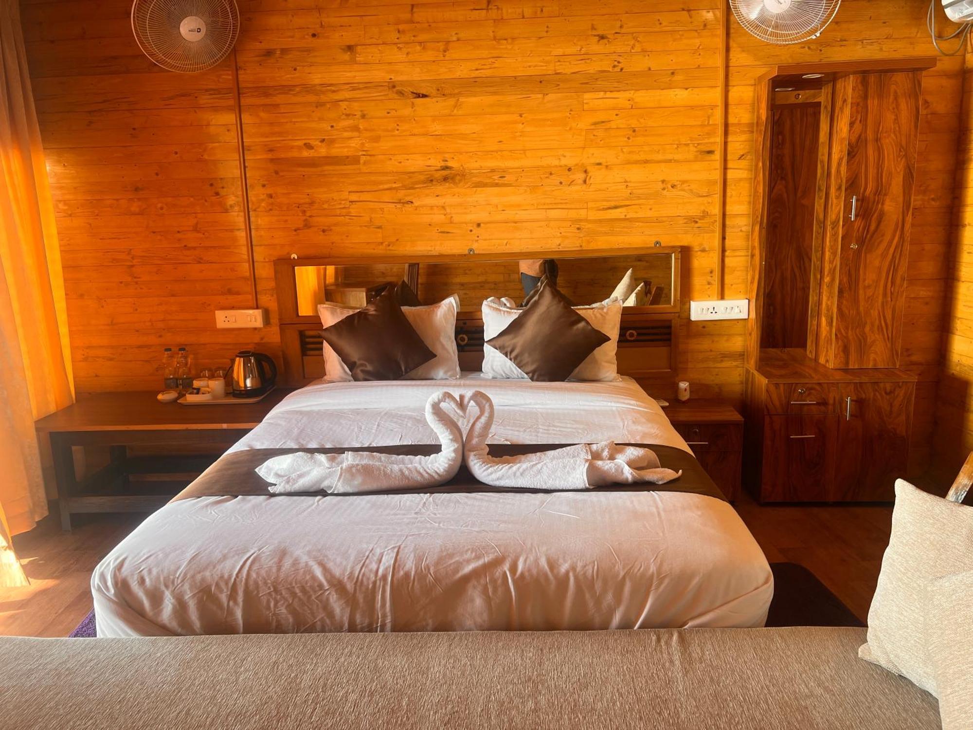 Hotel Darsy Residency à Agonda Extérieur photo
