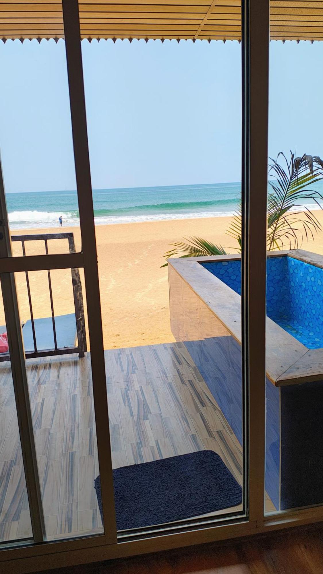 Hotel Darsy Residency à Agonda Extérieur photo